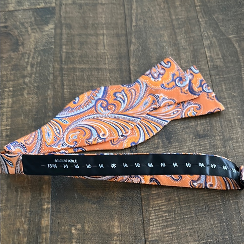 Men's Orange Paisley Suspenders and Bow Tie Set - Picture 5 of 6